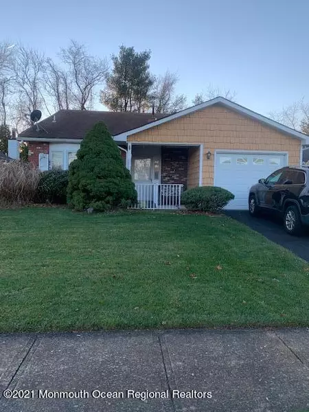 29 Mansfield Drive, Brick, NJ 08724