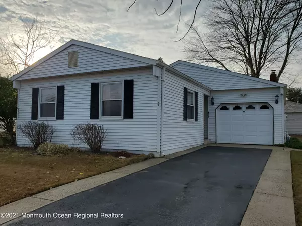 52 Sabinas Street, Toms River, NJ 08757