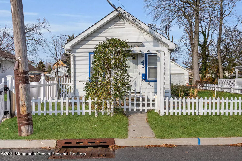 Keansburg, NJ 07734,43 Leola Avenue