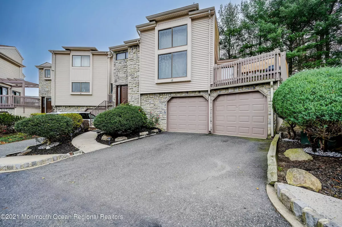 East Brunswick, NJ 08816,12 Periwinkle Court