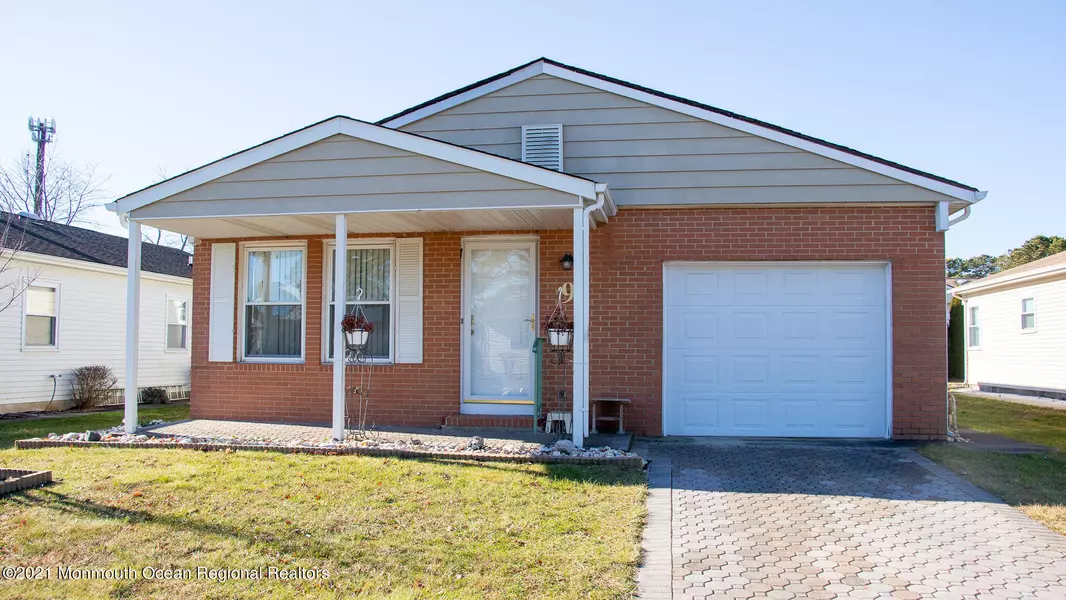 9 Panama Court, Toms River, NJ 08757