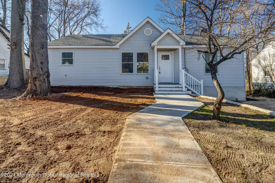 125 Woodland Drive, Cliffwood Beach, NJ 07735