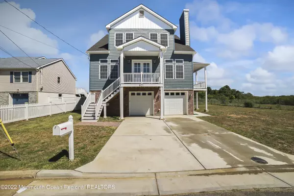 821 Prospect Avenue, Union Beach, NJ 07735