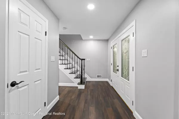 Millstone, NJ 08510,26 Squan Road