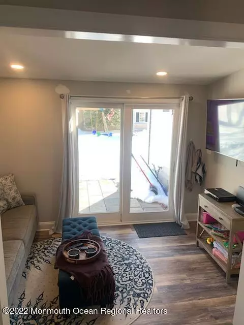 Freehold, NJ 07728,16 Irwin Avenue