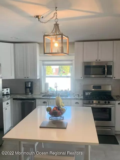 Freehold, NJ 07728,16 Irwin Avenue