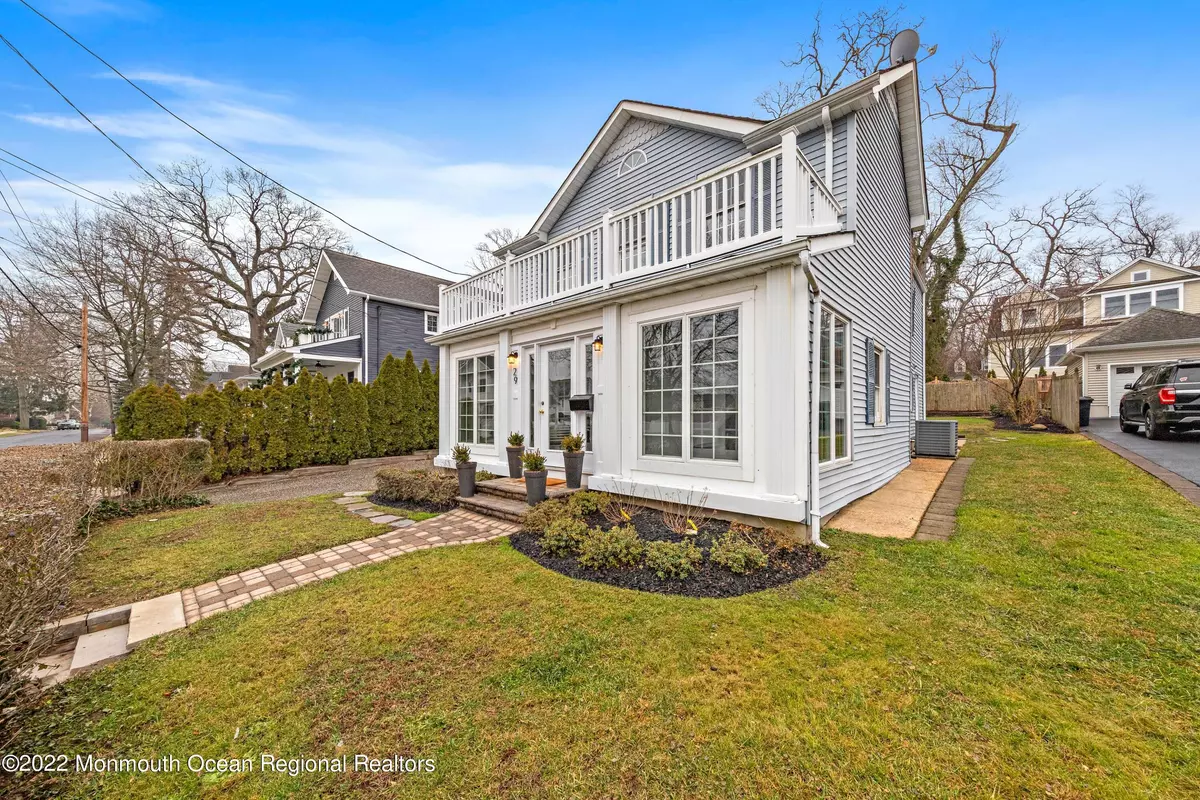 Rumson, NJ 07760,29 Church Street