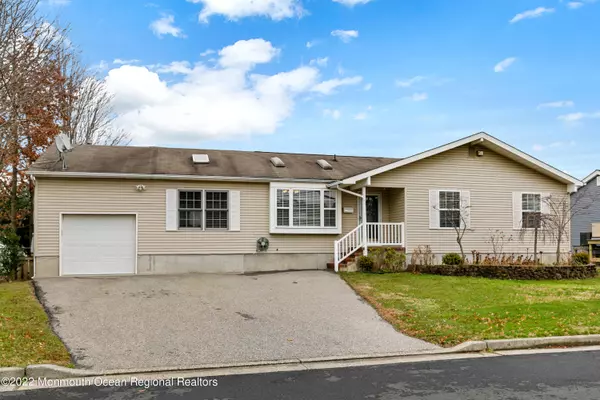 Atlantic Highlands, NJ 07716,22 Avenue B