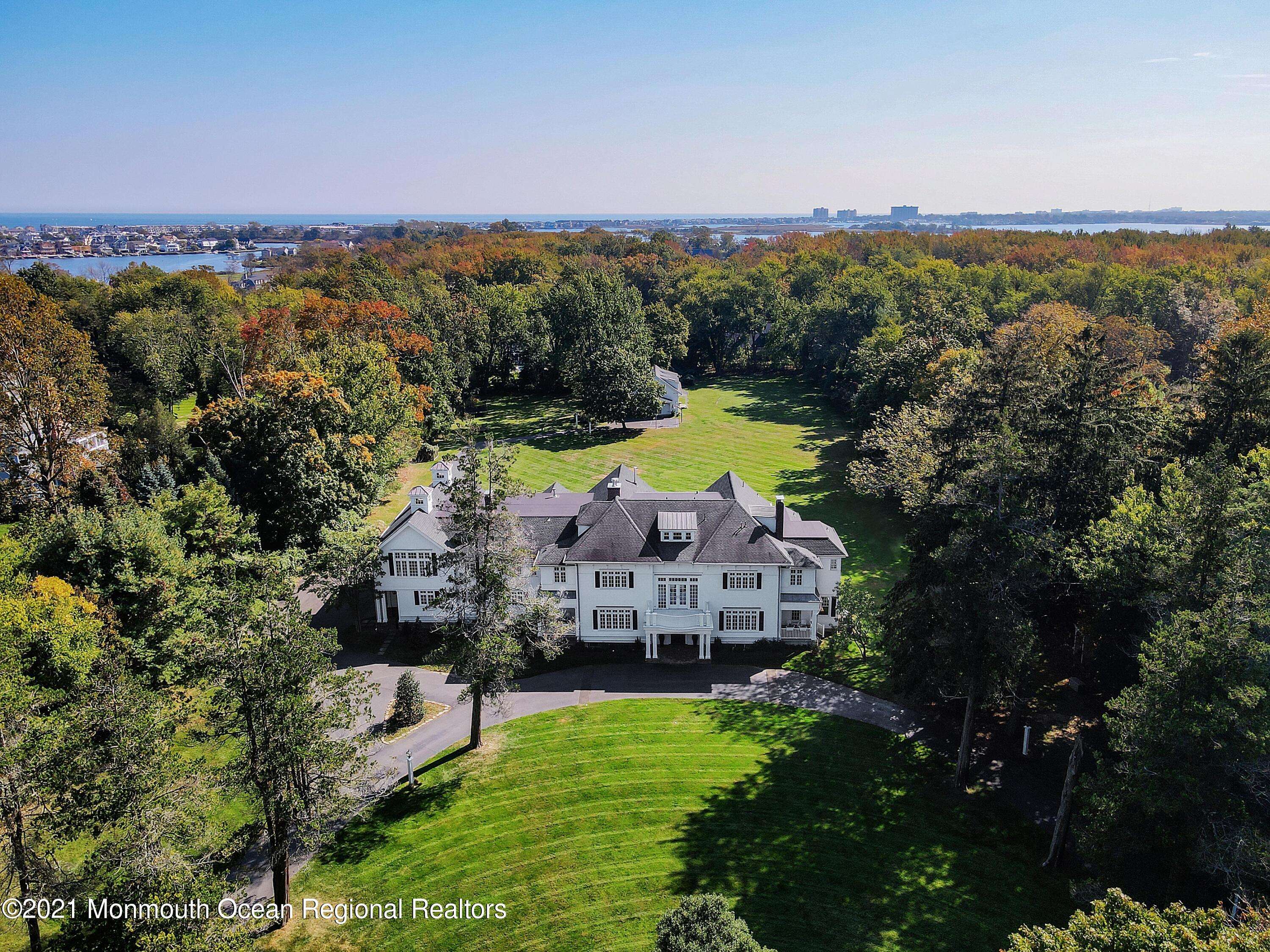 83 Rumson Road, Rumson, NJ 07760