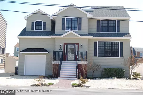 59 Morris Boulevard, Manahawkin, NJ 08050