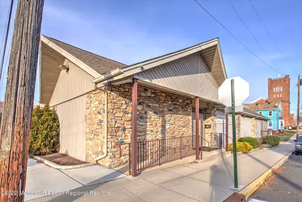 Keyport, NJ 07735,53 Division Street