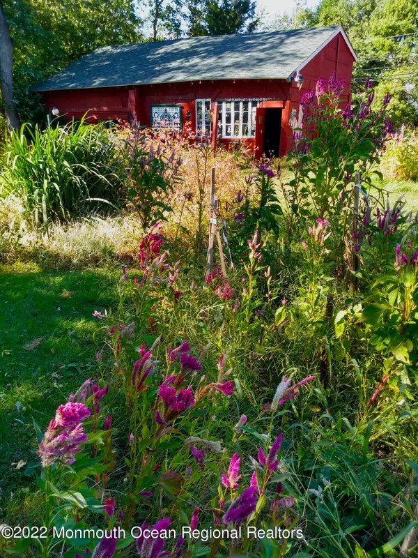 Howell, NJ 07731,295 Newtons Corner Road