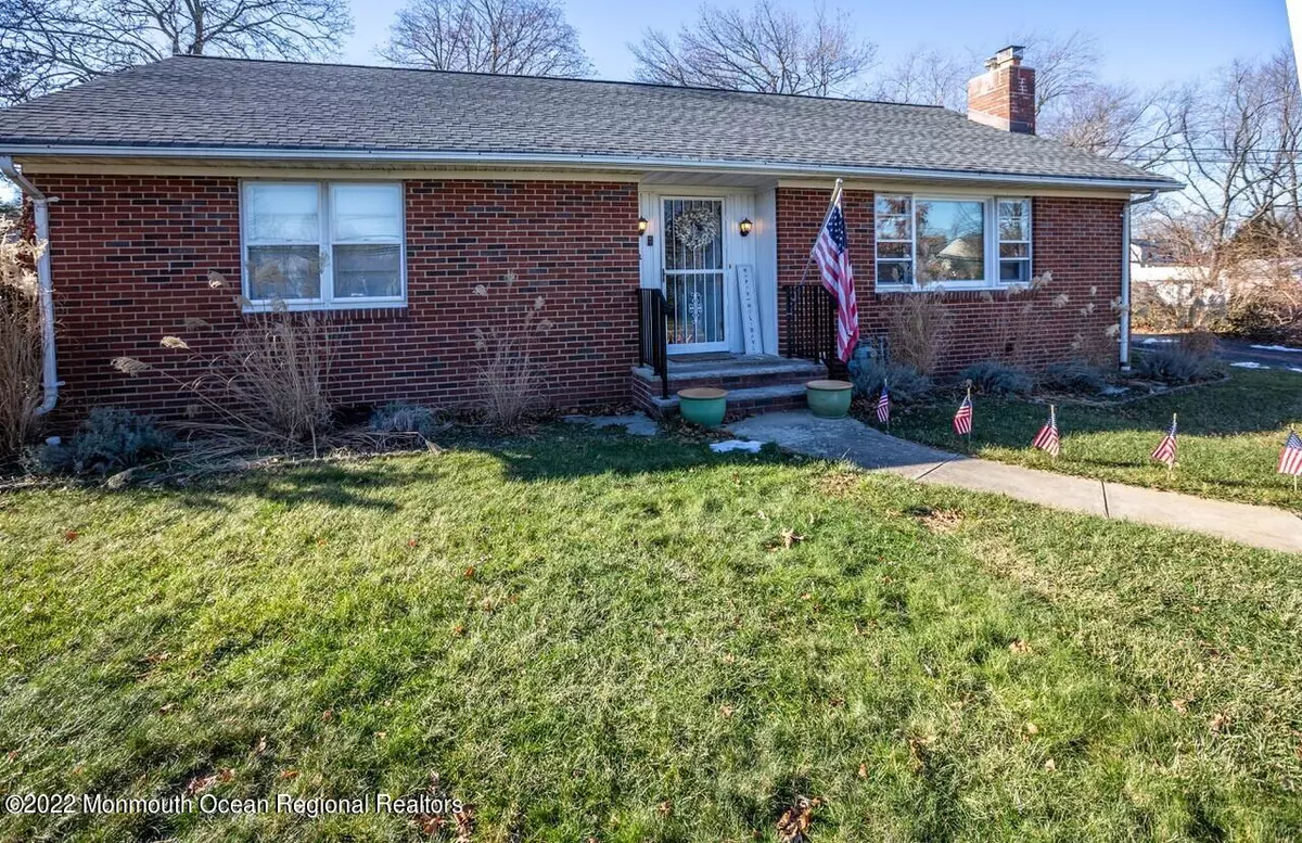 Holmdel, NJ 07733,22 Telegraph Hill Road