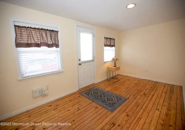 North Middletown, NJ 07748,48 Shoreland Terrace