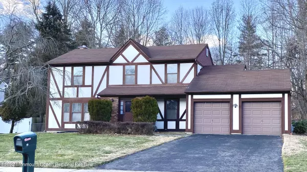 19 Windfall Lane, Marlboro, NJ 07746