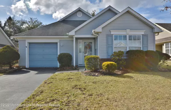 2924 Crestview Lane, Toms River, NJ 08755