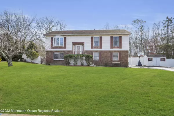 Jackson, NJ 08527,69 Hickory Hill Road