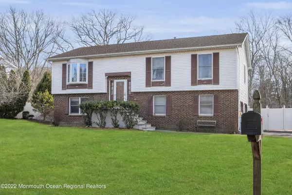 Jackson, NJ 08527,69 Hickory Hill Road