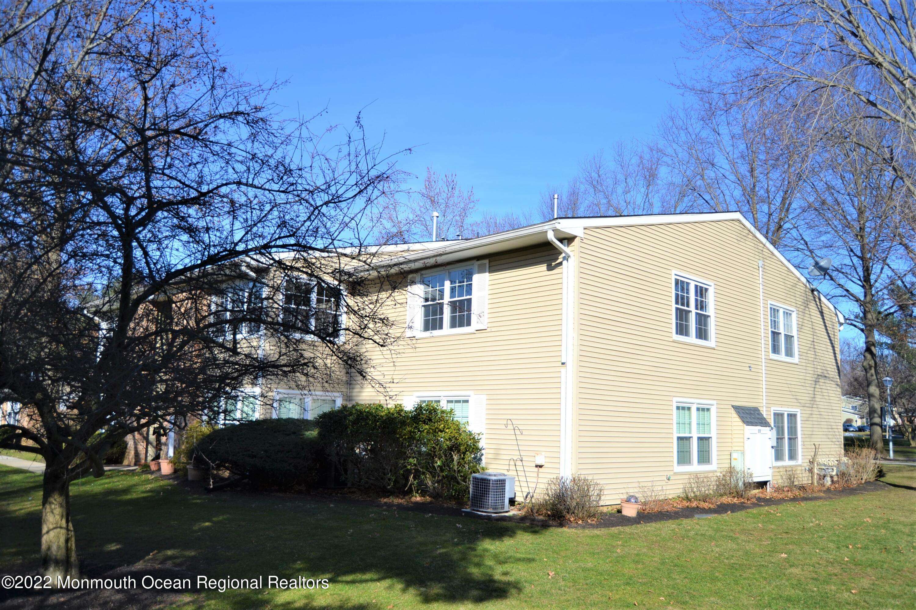 Red Bank, NJ 07701,9 Boxwood Terrace #249