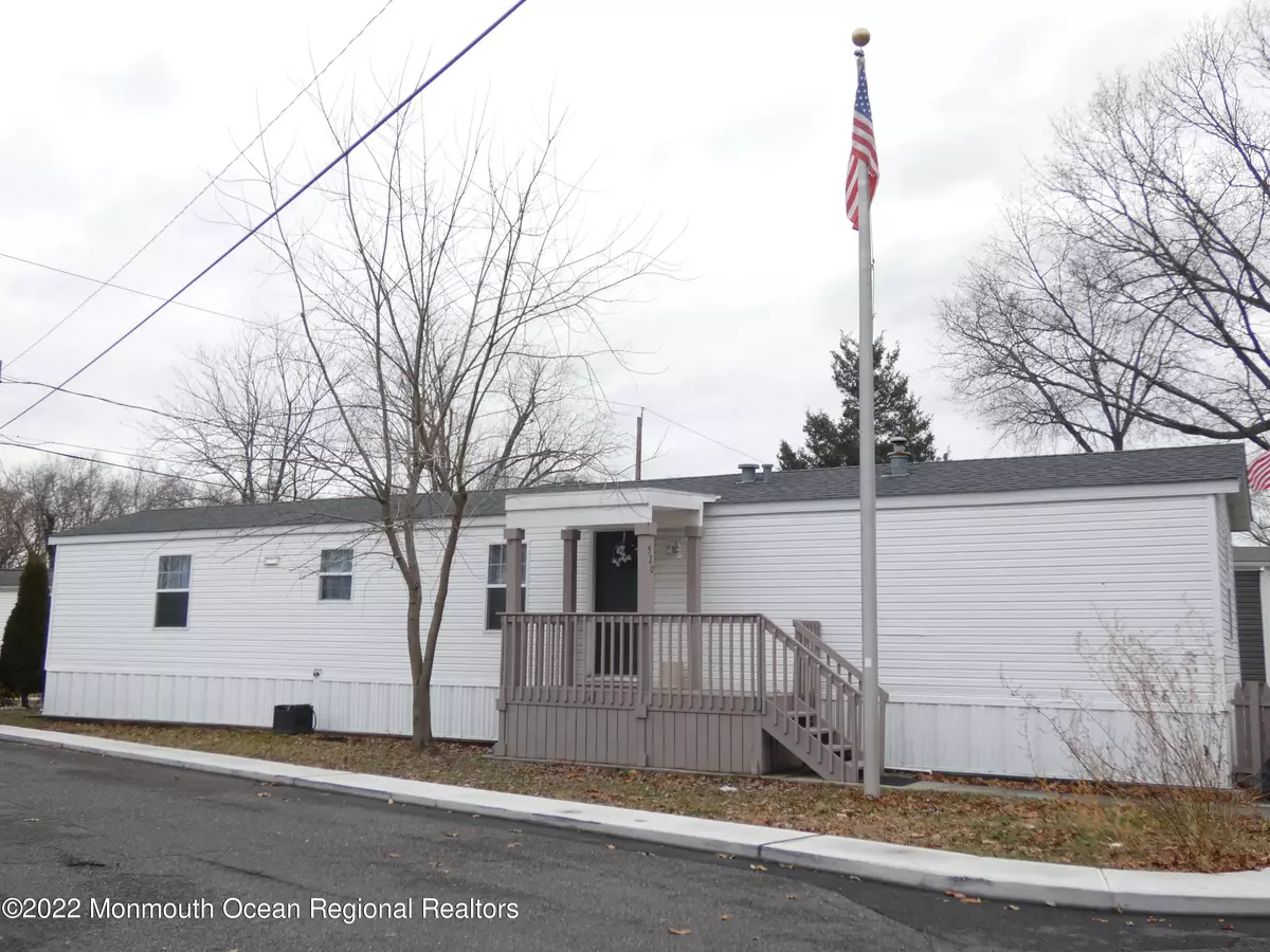 Eatontown, NJ 07724,520 Washington Street