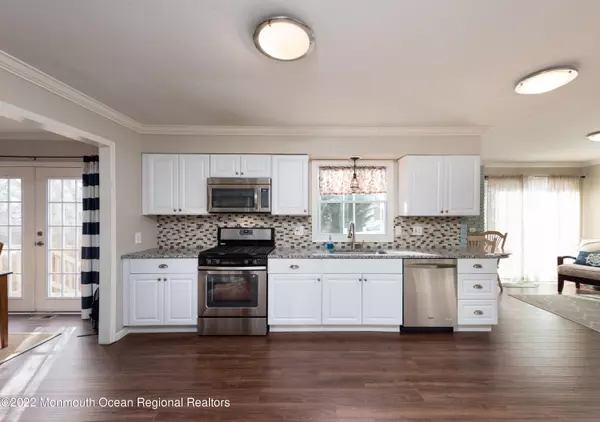 Freehold, NJ 07728,48 Irwin Avenue