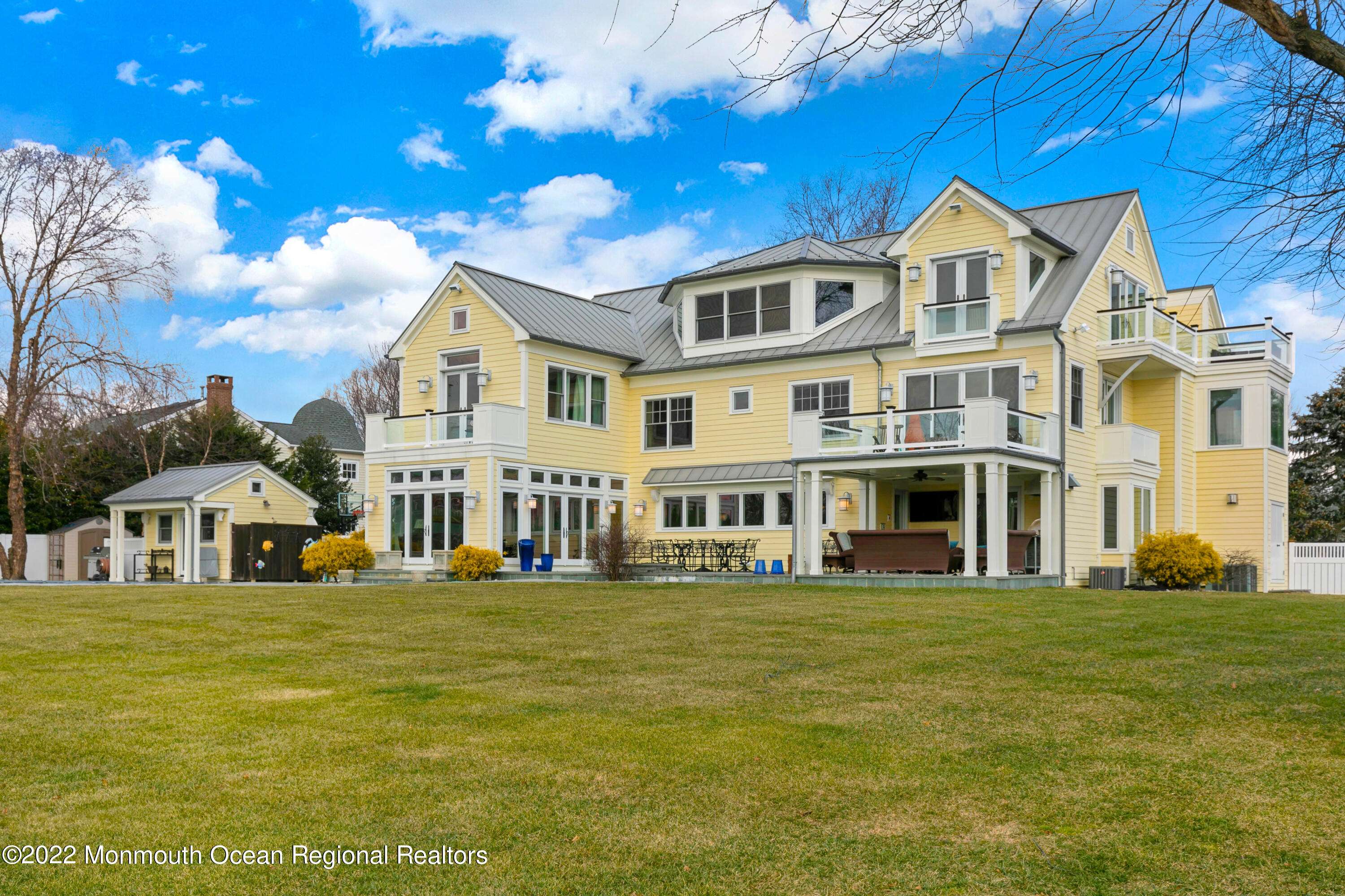 34 Riverside Drive, Rumson, NJ 07760