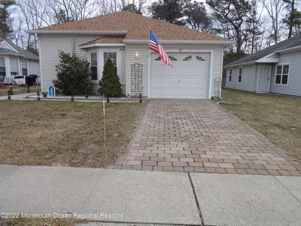 70 Pine Oak Boulevard, Barnegat, NJ 08005