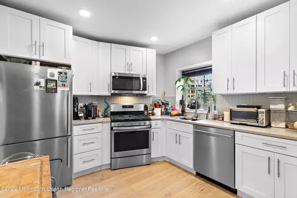 Jersey City, NJ 07306,375 Baldwin Avenue #102