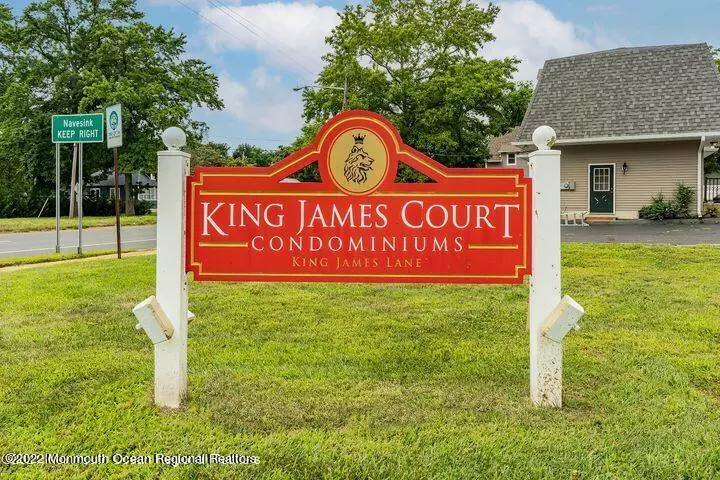 Atlantic Highlands, NJ 07716,18 King James Lane