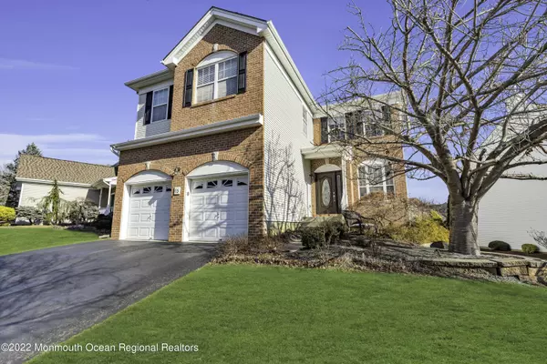 Manalapan, NJ 07726,16 Pinehurst Drive