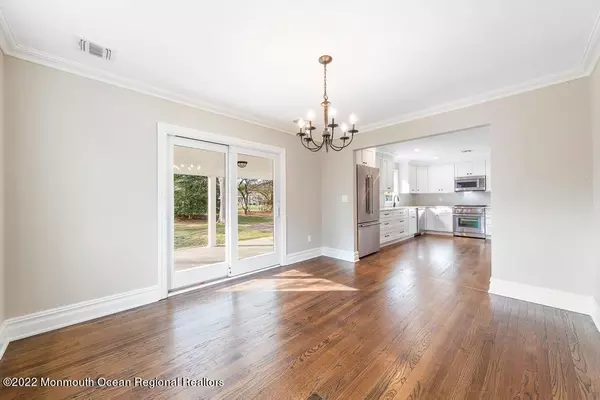 Rumson, NJ 07760,8 Wardell Avenue