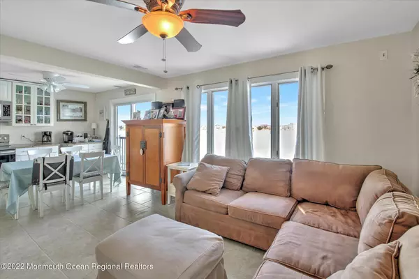 Seaside Heights, NJ 08751,18 Harborside Drive E