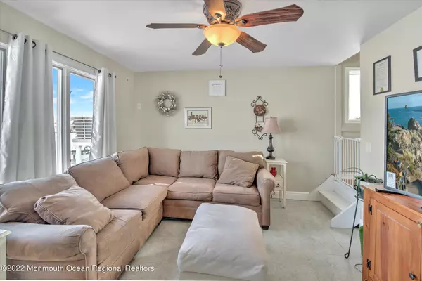 Seaside Heights, NJ 08751,18 Harborside Drive E