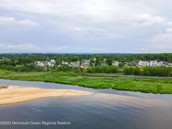 Keyport, NJ 07735,461 Raritan Boulevard