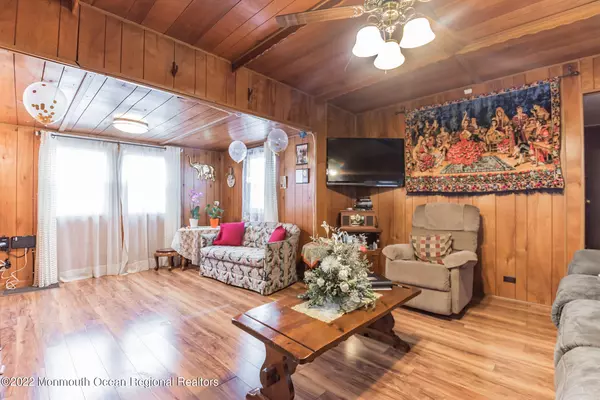 Toms River, NJ 08755,625 Nocturn Way