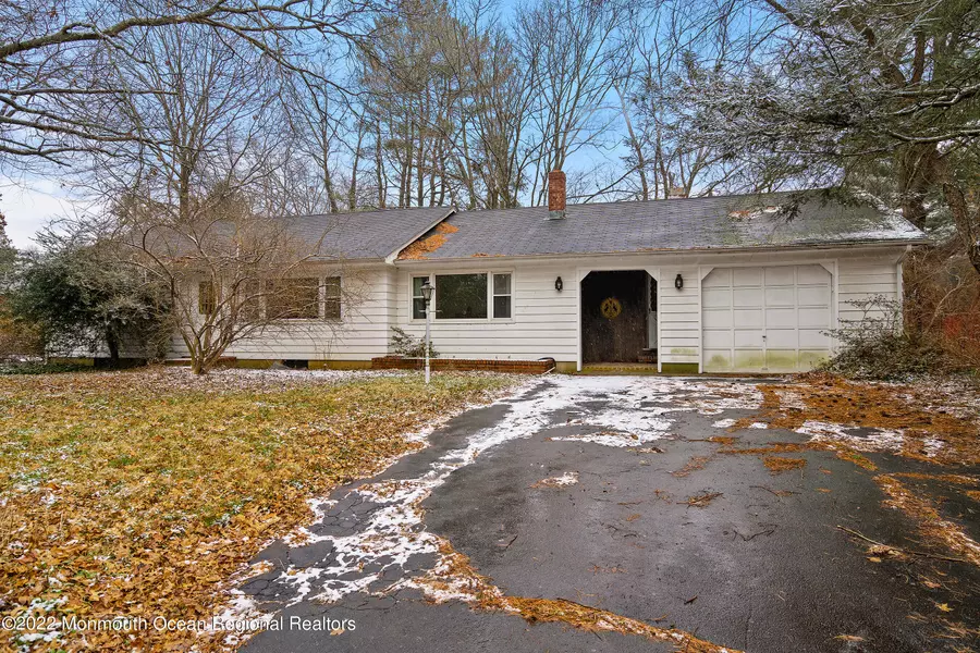 30 Maple Avenue, Plainsboro, NJ 08536