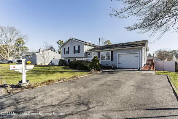 Beachwood, NJ 08722,837 Neptune Avenue