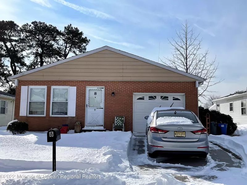 8 Purnell Street, Toms River, NJ 08757