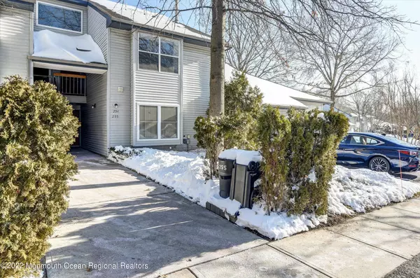 Englishtown, NJ 07726,254 Sunshine Court