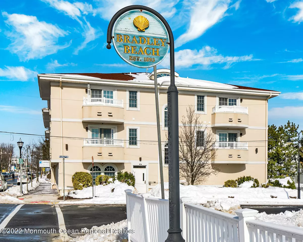 Bradley Beach, NJ 07720,2 Main Street #304