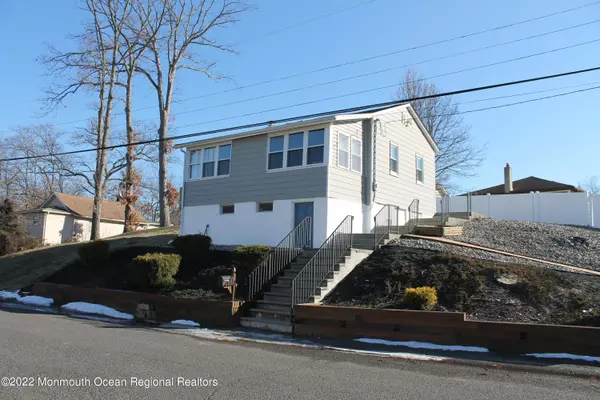 387 Lea Avenue, Laurence Harbor, NJ 08879