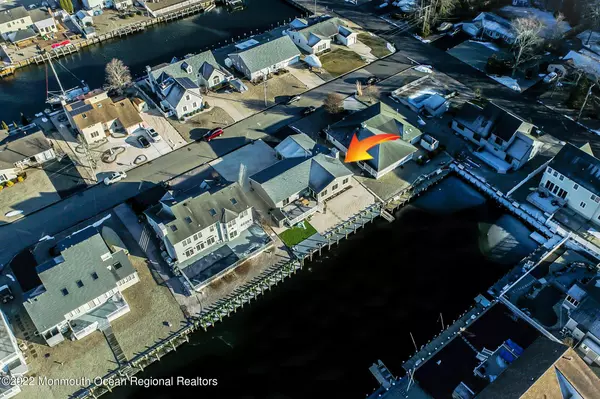 Lanoka Harbor, NJ 08734,403 Elizabeth Court