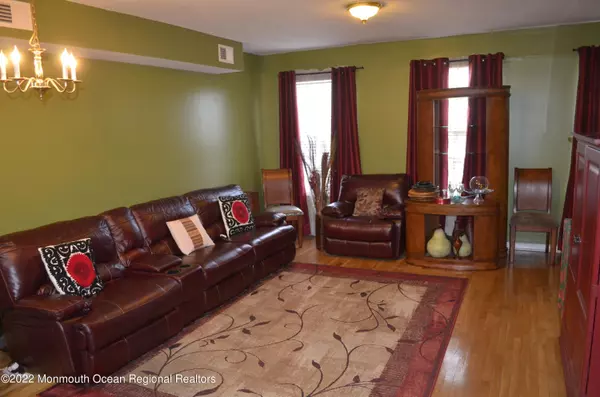 Trenton, NJ 08618,61 Summer Street