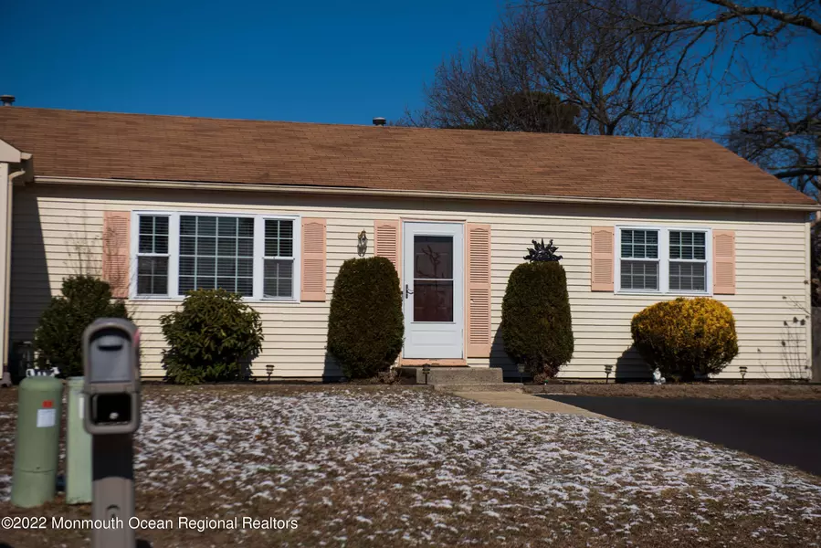 2109 Lamplighter Drive, Toms River, NJ 08753
