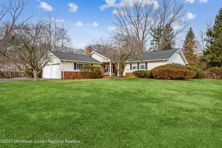 943 Middletown Lincroft Road #R, Lincroft, NJ 07738