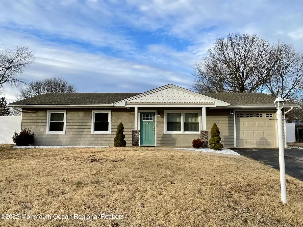 Lanoka Harbor, NJ 08734,412 Sycamore Drive