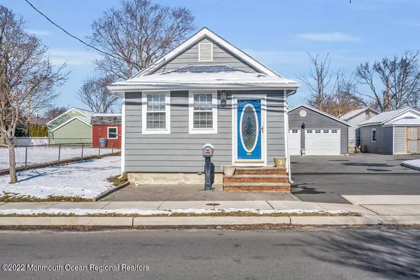 North Middletown, NJ 07748,244 Thompson Avenue