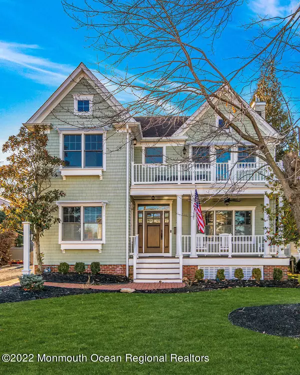 Rumson, NJ 07760,28 Avenue Of Two Rivers