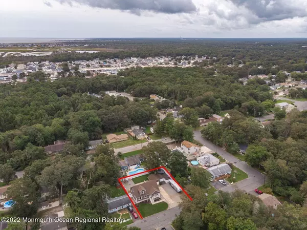 Lanoka Harbor, NJ 08734,607 Drew Avenue
