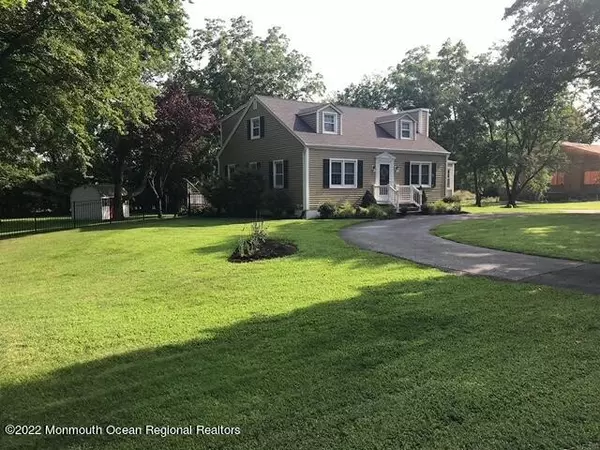 Holmdel, NJ 07733,33 Telegraph Hill Road